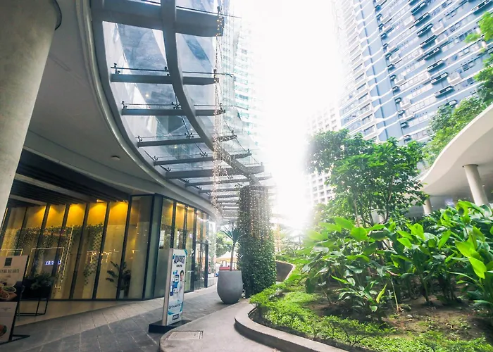 Of Dreams Luxury Makati 5637 Swim Gym Netflix Superfast Surfing Manila