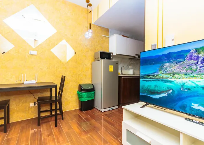 Apartment Of Dreams Luxury Makati 5637 Swim Gym Netflix Superfast Surfing *