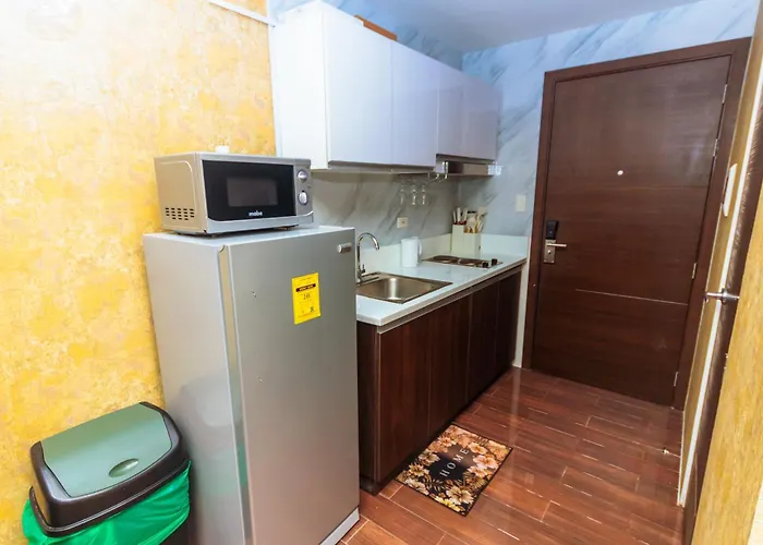 Apartment Of Dreams Luxury Makati 5637 Swim Gym Netflix Superfast Surfing