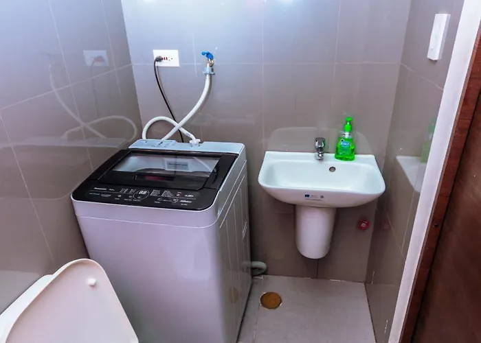 Apartment Of Dreams Luxury Makati 5637 Swim Gym Netflix Superfast Surfing Manila