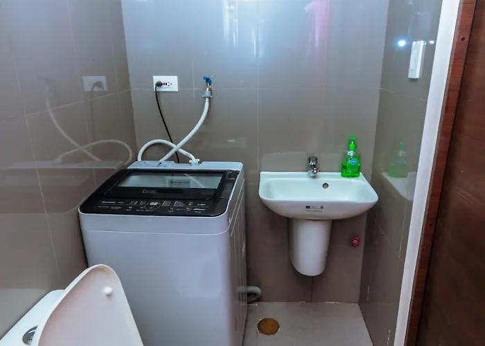 Apartment Of Dreams Luxury Makati 5637 Swim Gym Netflix Superfast Surfing *